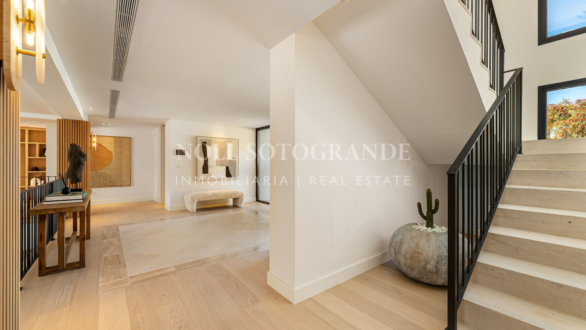 Villa zum Verkauf in Las Brisas, Nueva Andalucia