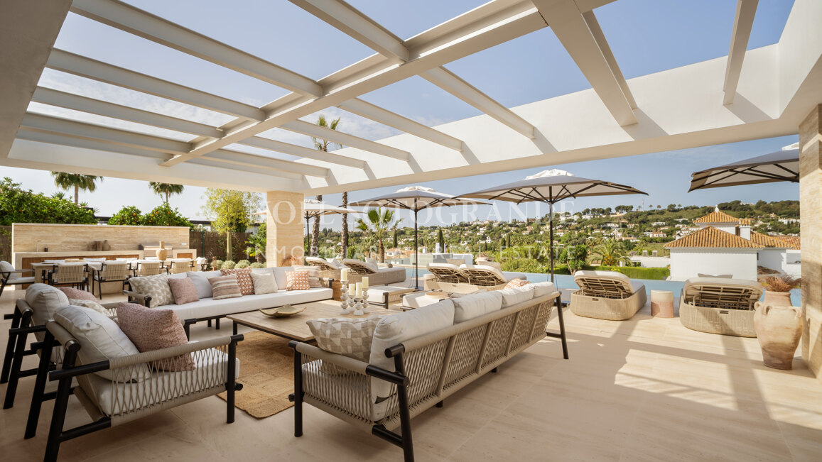 Villa zum Verkauf in Las Brisas, Nueva Andalucia