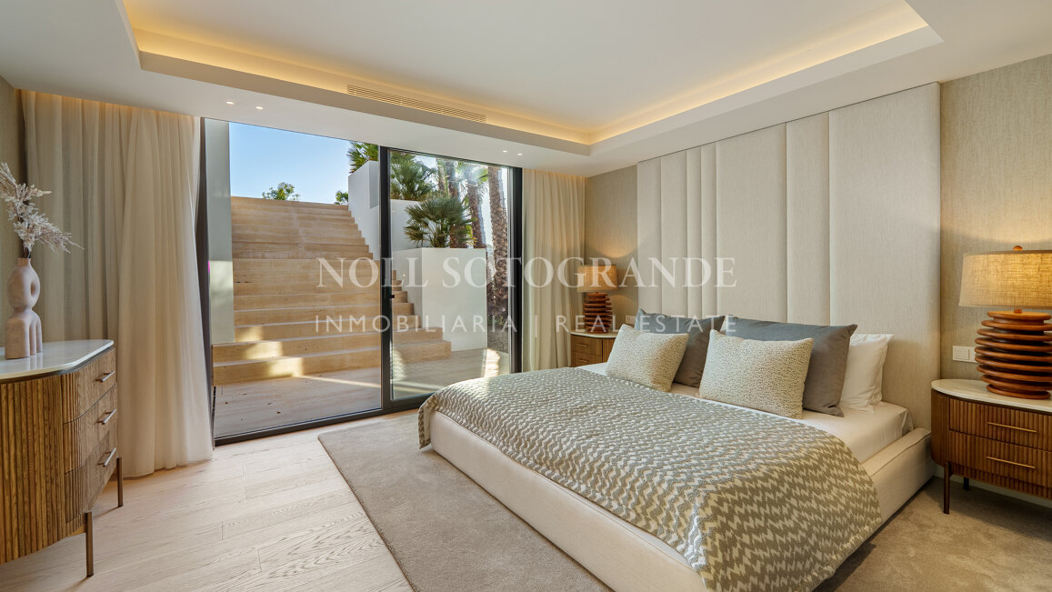 Villa zum Verkauf in Las Brisas, Nueva Andalucia