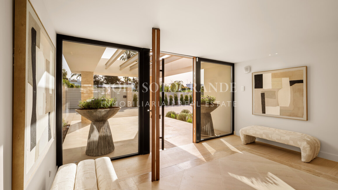 Villa zum Verkauf in Las Brisas, Nueva Andalucia