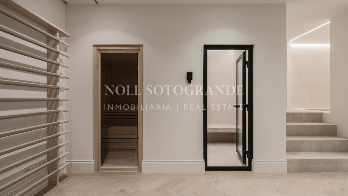 Villa zum Verkauf in La Cerquilla, Nueva Andalucia