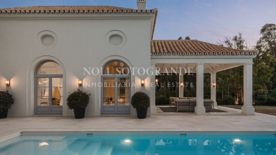 Villa zum Verkauf in La Cerquilla, Nueva Andalucia