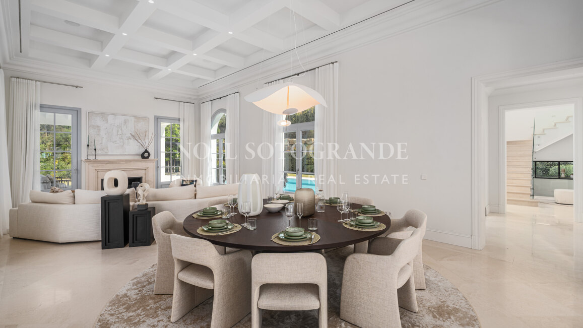 Villa zum Verkauf in La Cerquilla, Nueva Andalucia