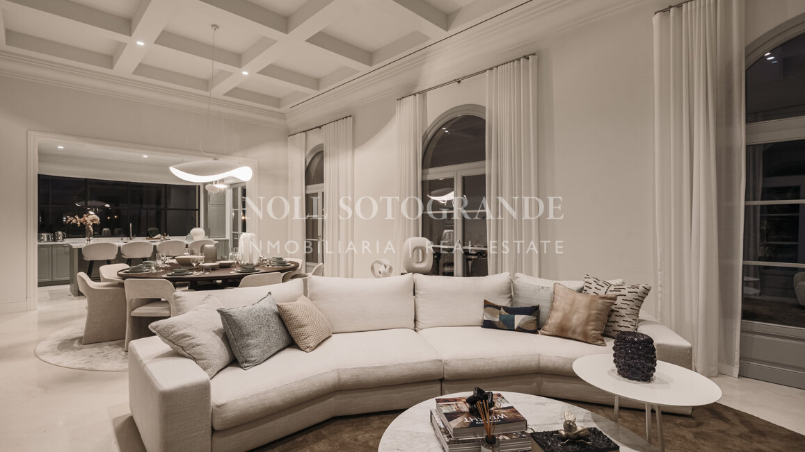 Villa zum Verkauf in La Cerquilla, Nueva Andalucia