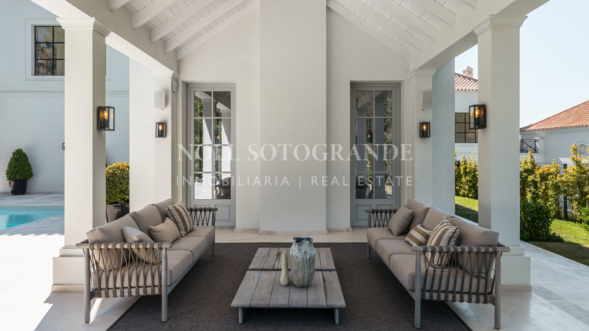 Villa zum Verkauf in La Cerquilla, Nueva Andalucia