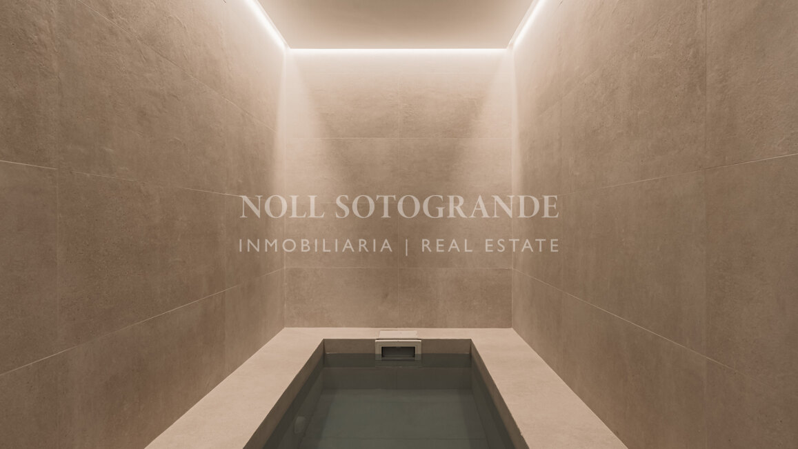 Villa zum Verkauf in La Cerquilla, Nueva Andalucia