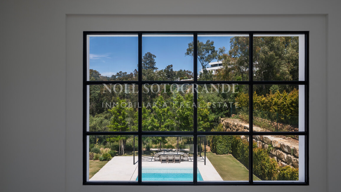 Villa zum Verkauf in La Cerquilla, Nueva Andalucia