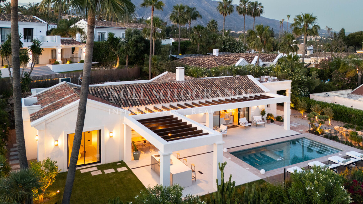 Villa zum Verkauf in Haza del Conde, Nueva Andalucia