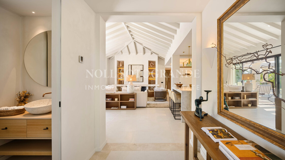 Villa zum Verkauf in Haza del Conde, Nueva Andalucia