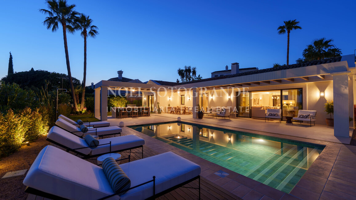 Villa zum Verkauf in Haza del Conde, Nueva Andalucia