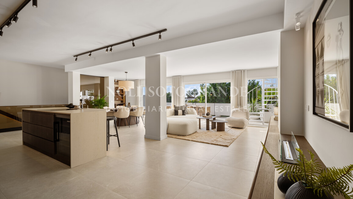 Reihenhaus zum Verkauf in Azahara II, Nueva Andalucia