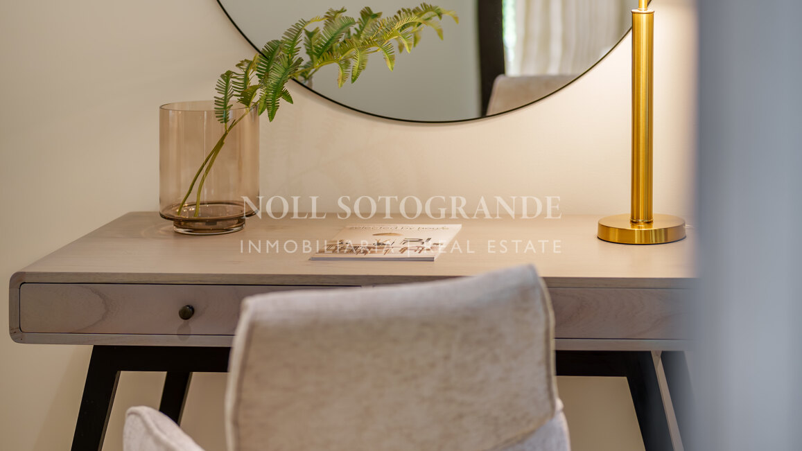 Villa for sale in La Cerquilla, Nueva Andalucia