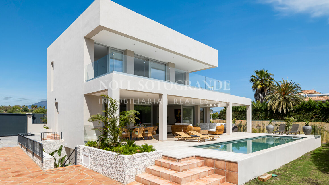 Villa en venta en San Pedro Playa, San Pedro de Alcantara