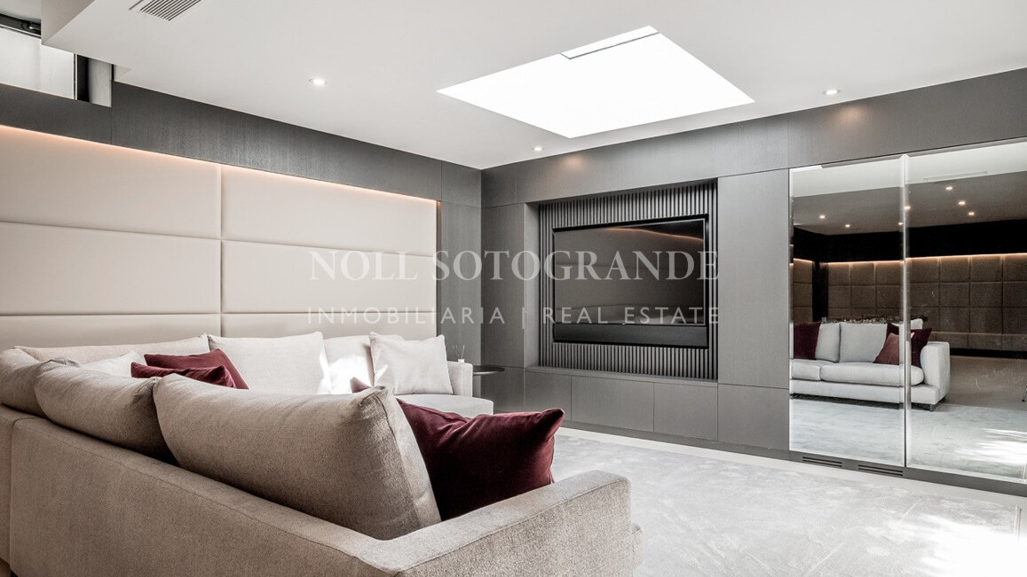 Villa for sale in Las Lomas del Marbella Club, Marbella Golden Mile