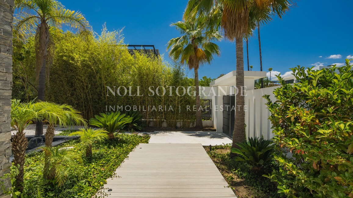 Villa for sale in Las Lomas del Marbella Club, Marbella Golden Mile