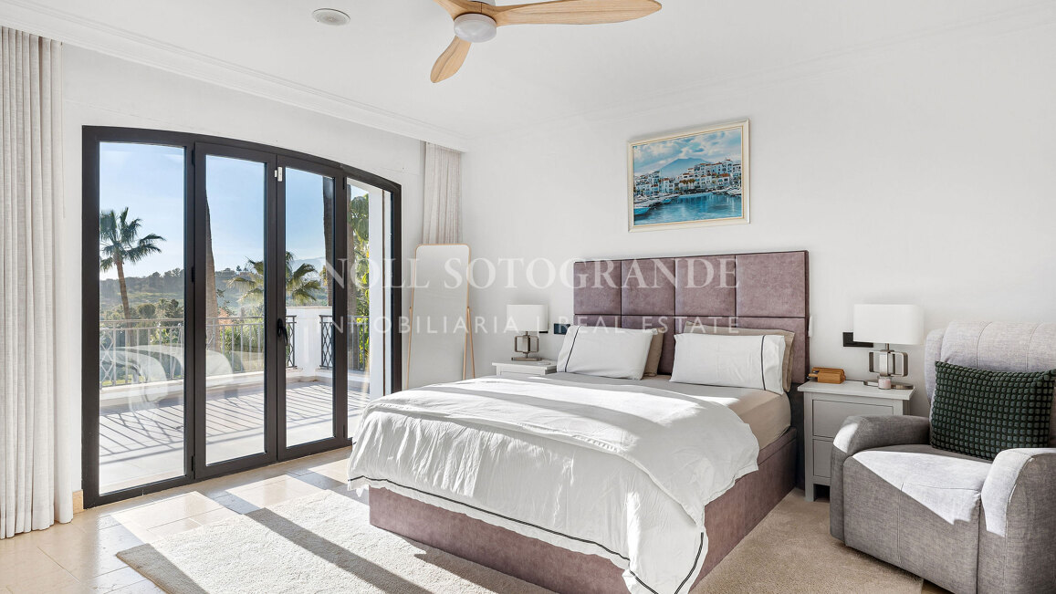 Villa zum Verkauf in Los Naranjos Golf, Nueva Andalucia