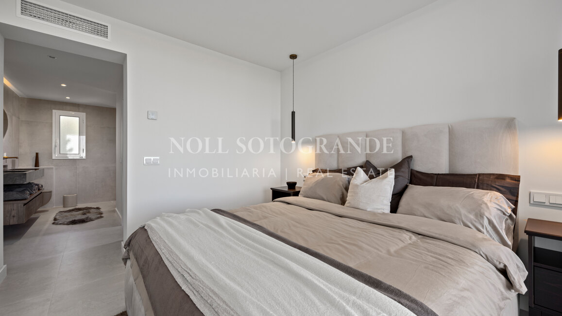 Apartamento en venta en Altos de La Quinta, Benahavis