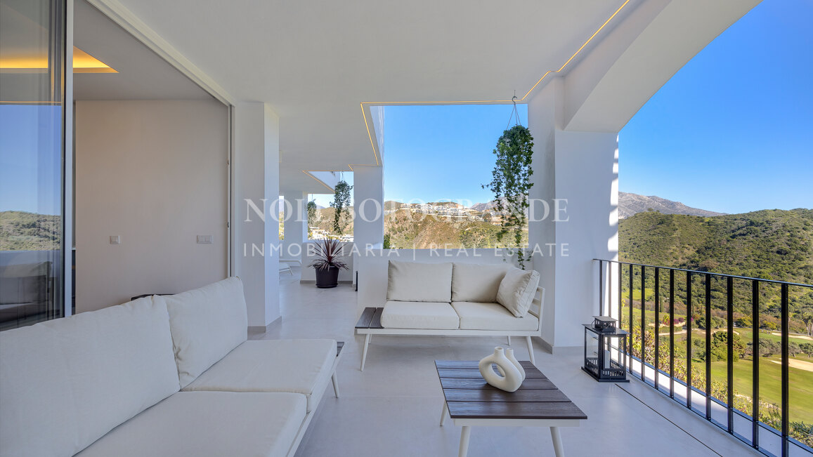 Apartamento en venta en Altos de La Quinta, Benahavis