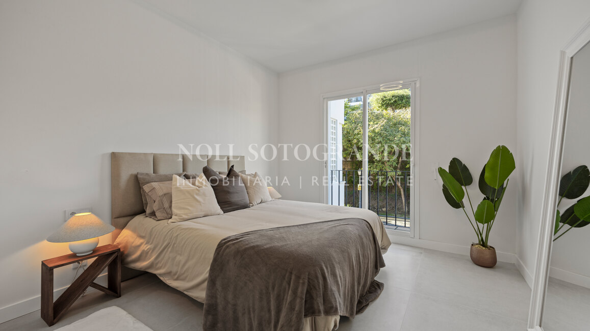 Apartamento en venta en Altos de La Quinta, Benahavis