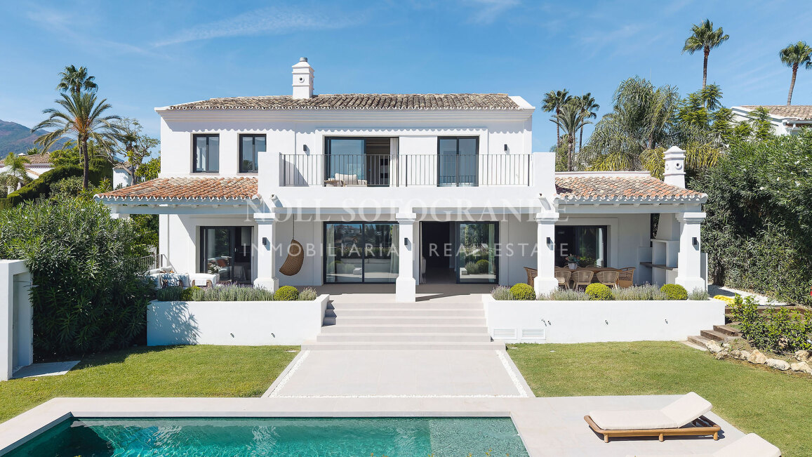 5-bed villa with sea views in Nueva Andalucia, Marbella