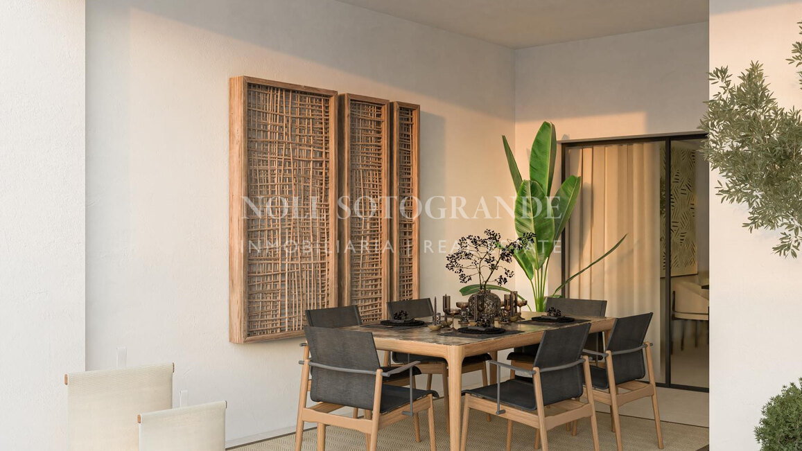 Stunning, refurbished frontline golf townhouse in La Quinta