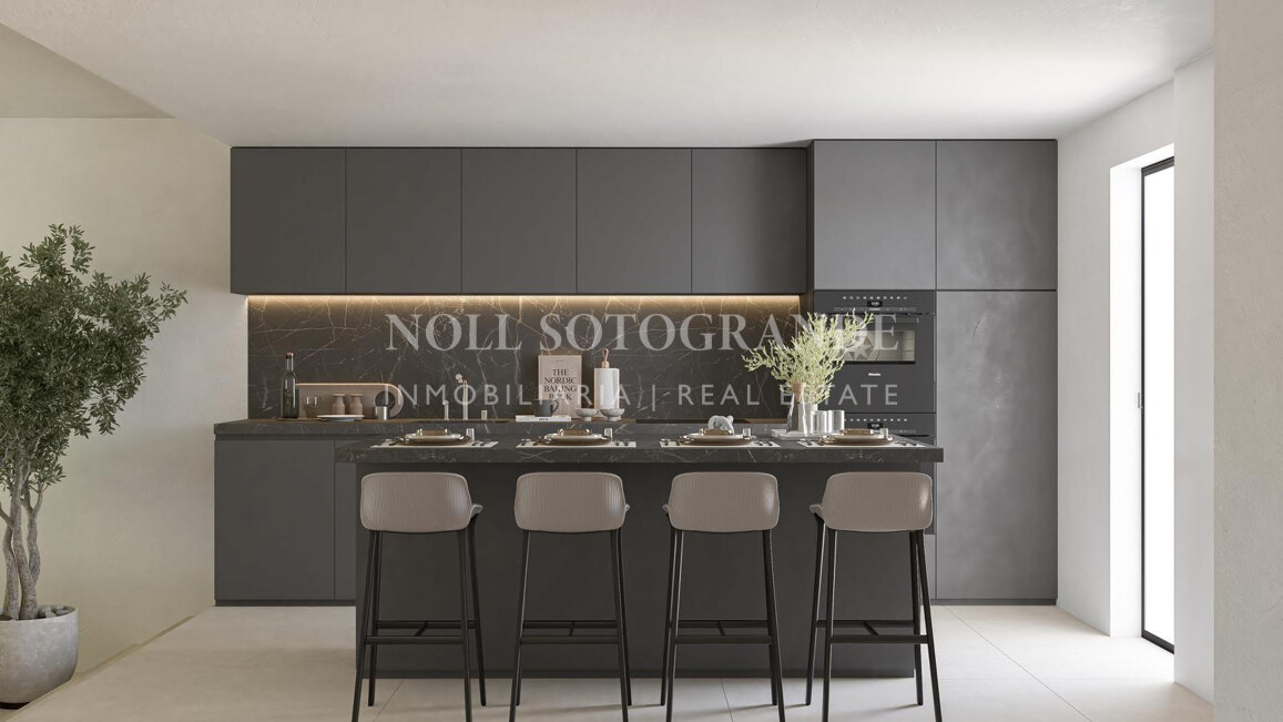 Stunning, refurbished frontline golf townhouse in La Quinta