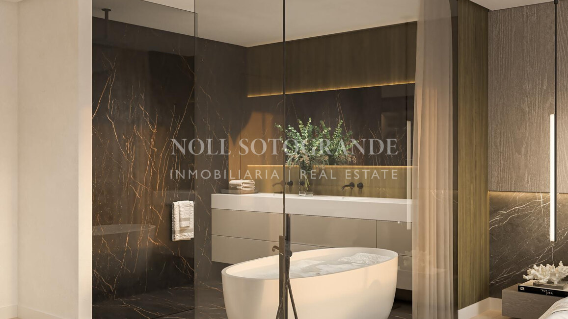 Stunning, refurbished frontline golf townhouse in La Quinta