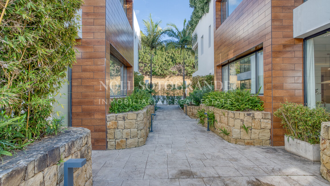 Ground Floor Duplex for sale in Reserva de Sierra Blanca, Marbella Golden Mile