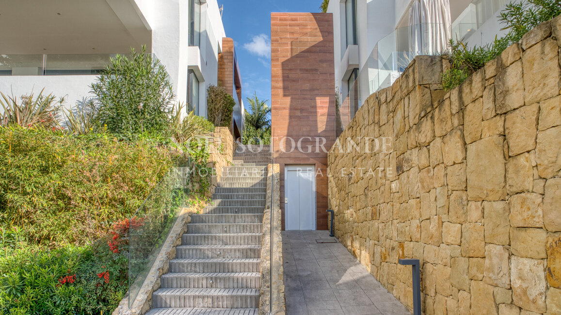 Ground Floor Duplex for sale in Reserva de Sierra Blanca, Marbella Golden Mile