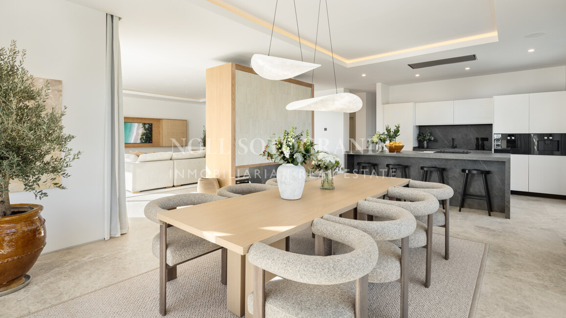 Villa zum Verkauf in La Cerquilla, Nueva Andalucia