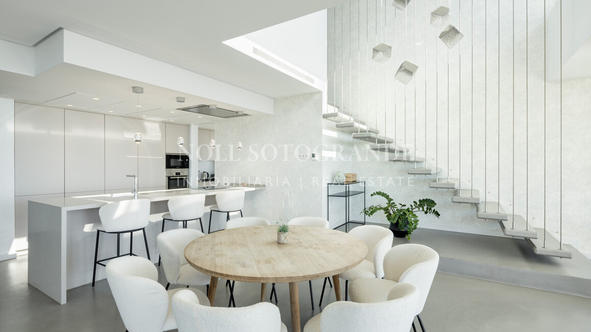 Villa zum Verkauf in El Herrojo, Benahavis