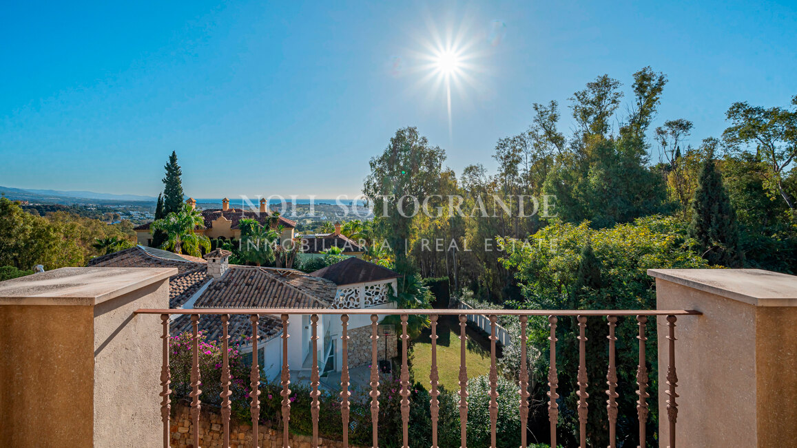 Villa zum Verkauf in El Herrojo, Benahavis