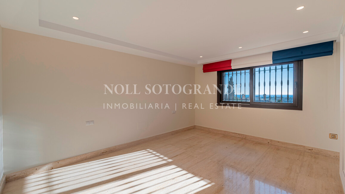 Villa zum Verkauf in El Herrojo, Benahavis