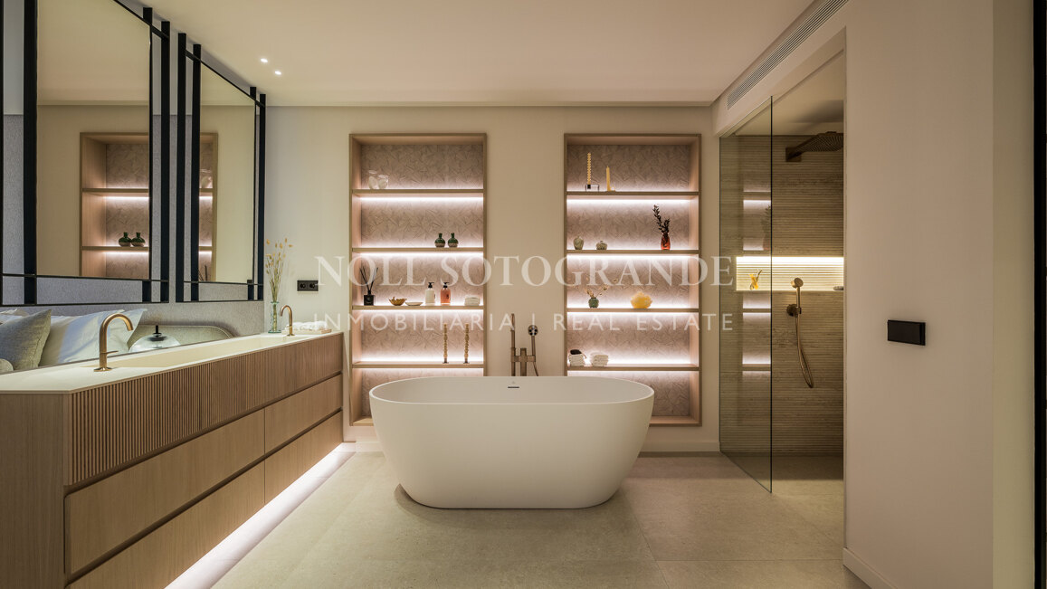 Villa zum Verkauf in Haza del Conde, Nueva Andalucia