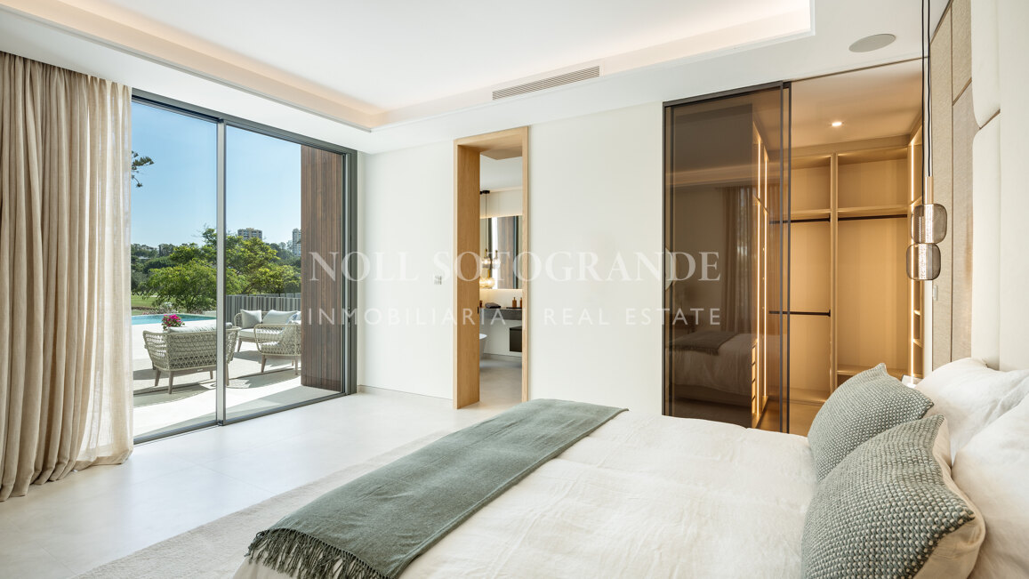 Villa zum Verkauf in Las Brisas, Nueva Andalucia