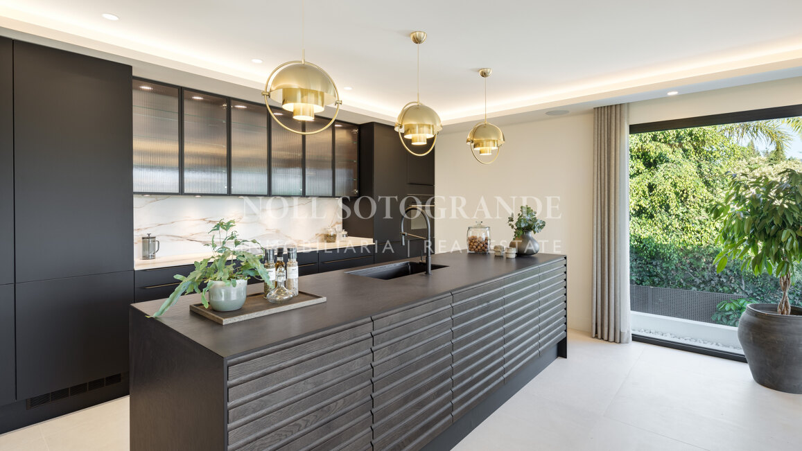 Stunning brand new 5-bedroom villa in Las Brisas, The Golf Valley of Nueva Andalucia, Marbella