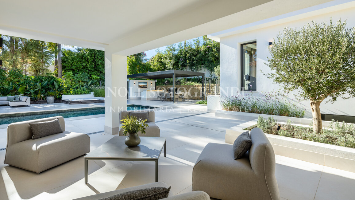 Stunning brand new 5-bedroom villa in Las Brisas, The Golf Valley of Nueva Andalucia, Marbella