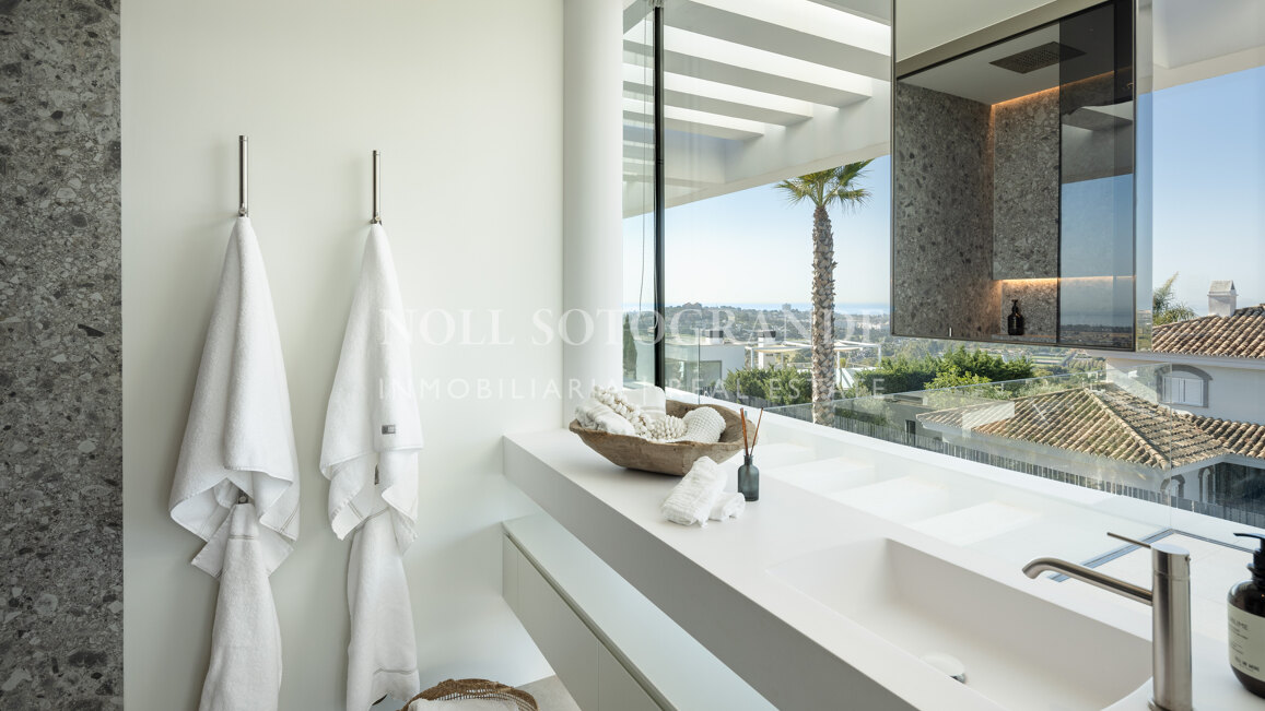 Villa en venta en La Quinta, Benahavis