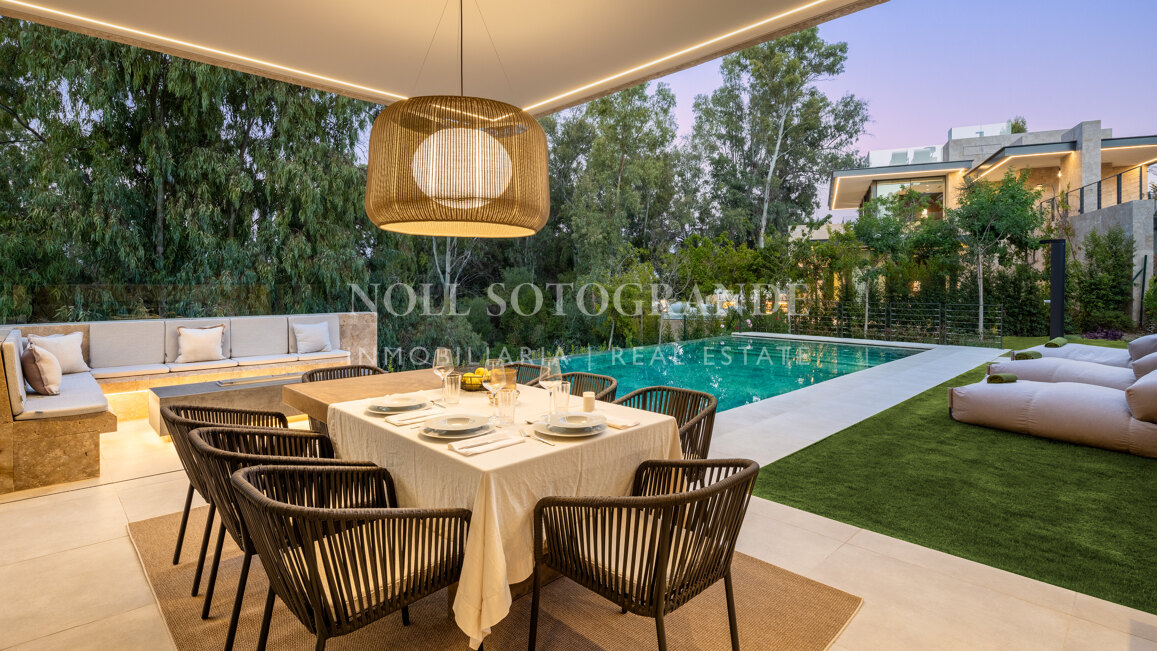 Brand new 6-bedroom golf villa in Nueva Andalucia, Marbella