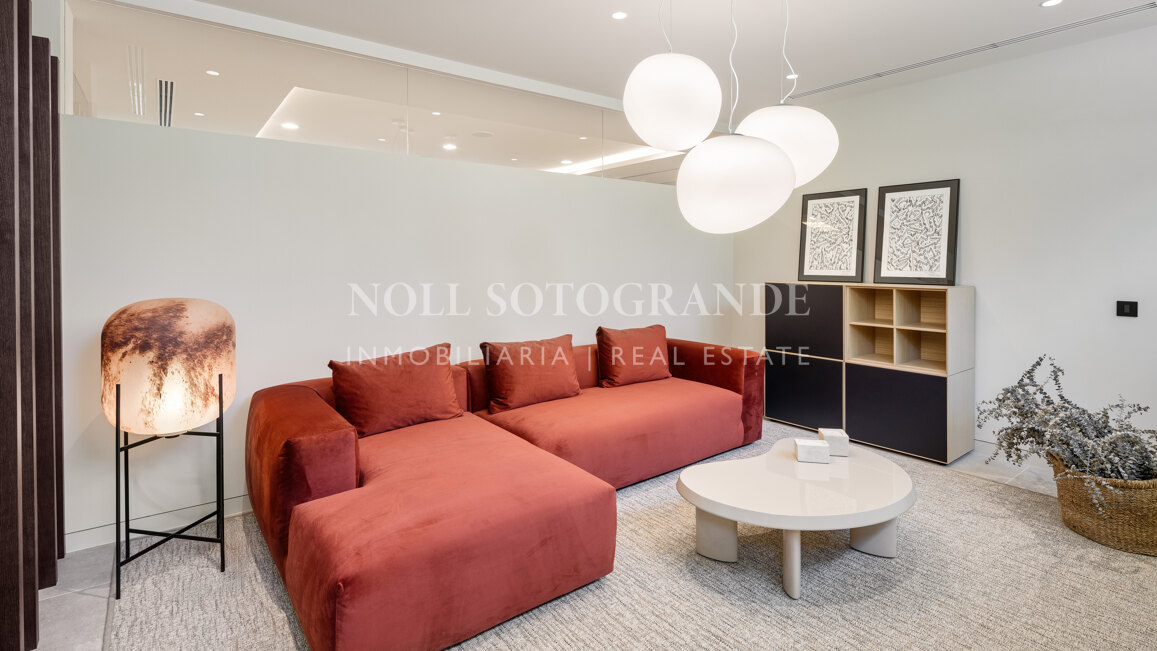 Brand new 6-bedroom golf villa in Nueva Andalucia, Marbella