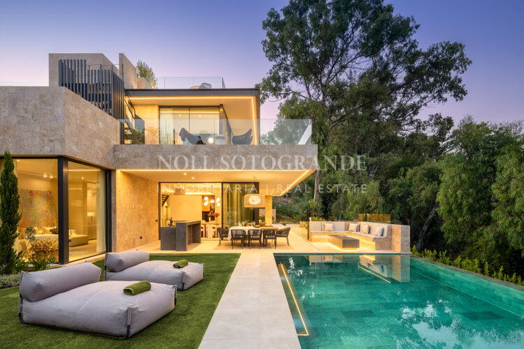 Brand new 6-bedroom golf villa in Nueva Andalucia, Marbella