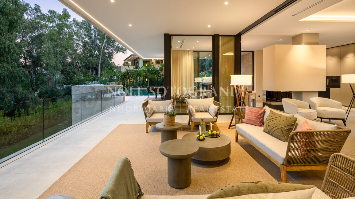 Brand new 6-bedroom golf villa in Nueva Andalucia, Marbella