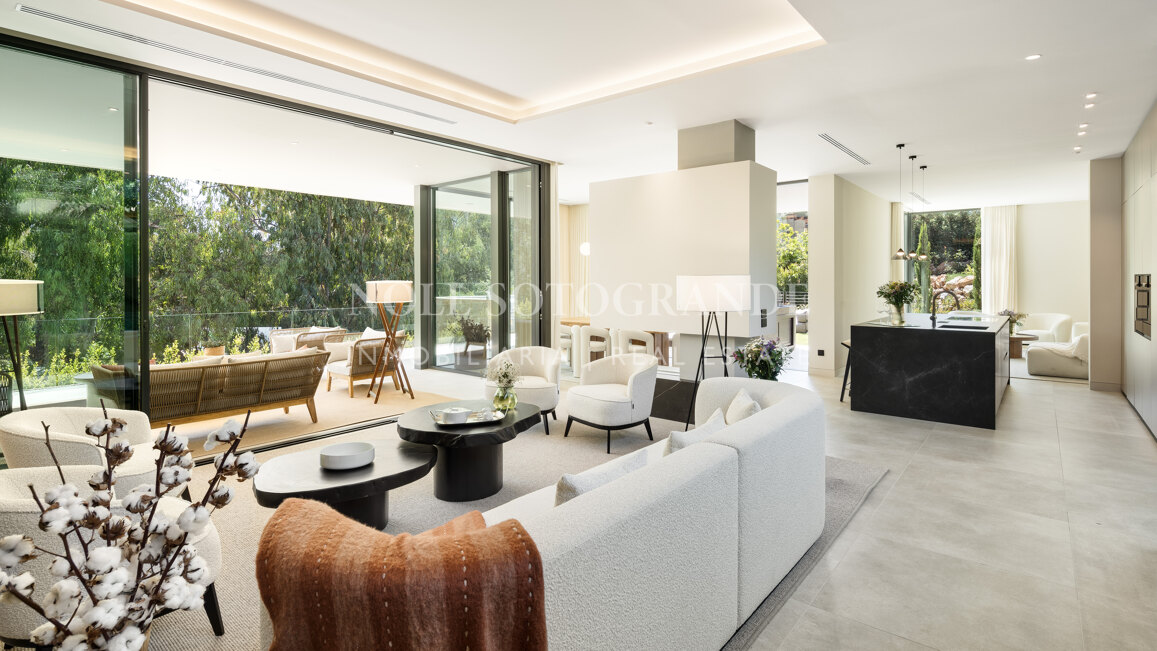 Brand new 6-bedroom golf villa in Nueva Andalucia, Marbella