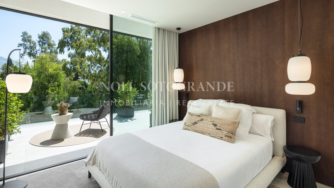 Brand new 6-bedroom golf villa in Nueva Andalucia, Marbella