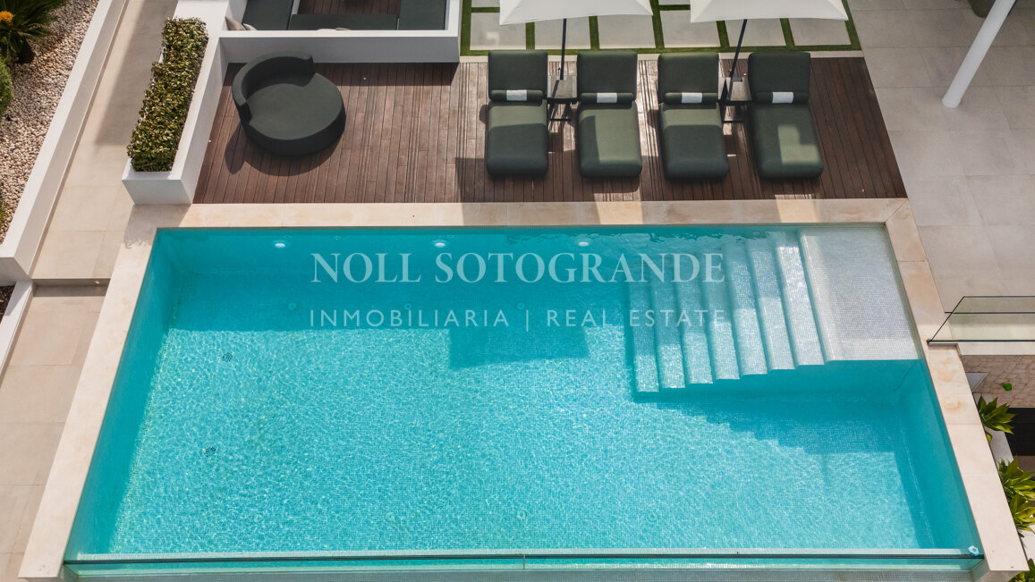 Luxury golf villa in Nueva Andalucia's Golf Valley, Marbella