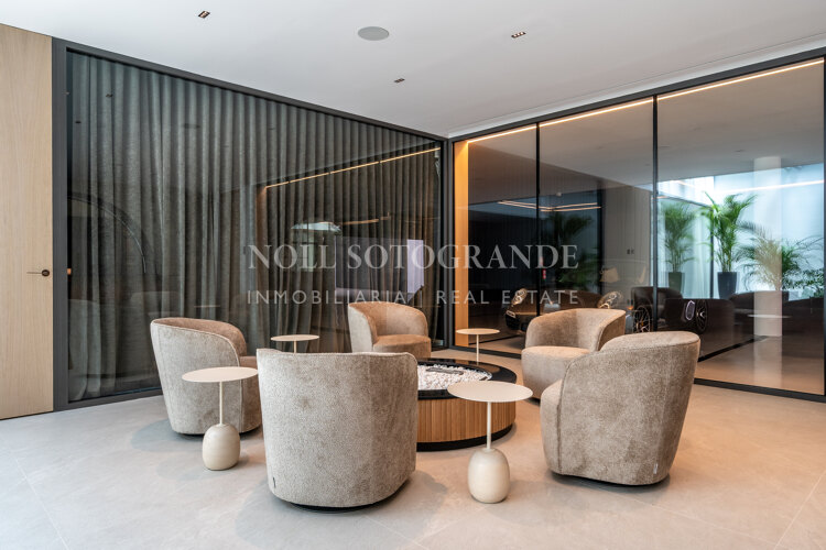 Villa for sale in Marbella Golden Mile