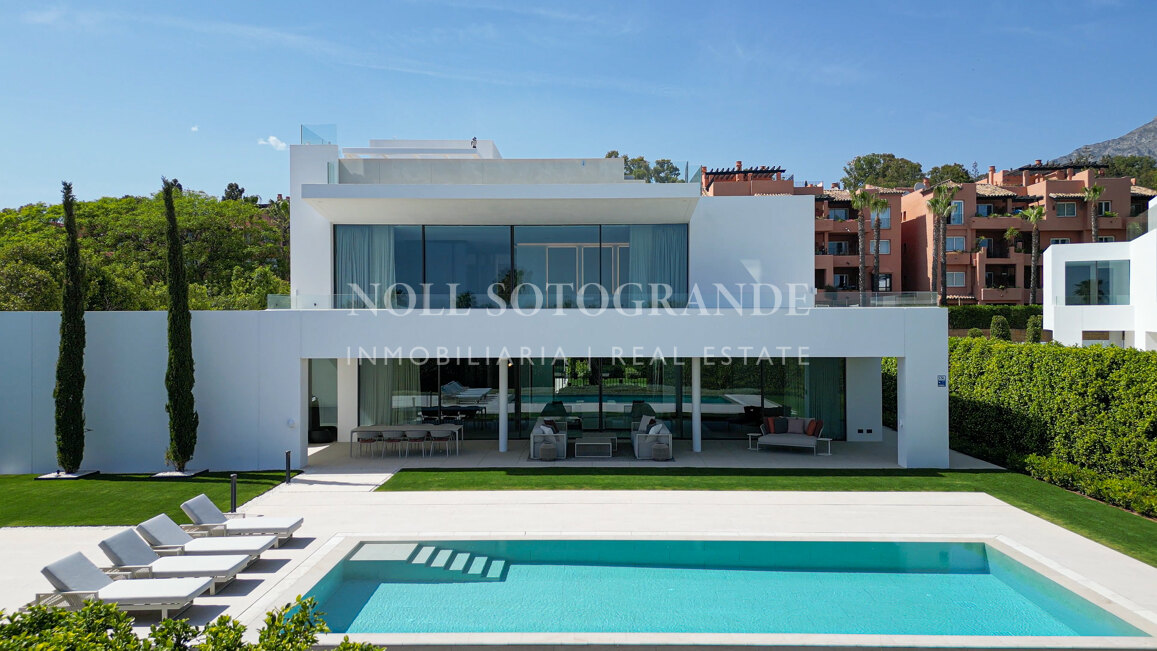 Villa for sale in Marbella Golden Mile