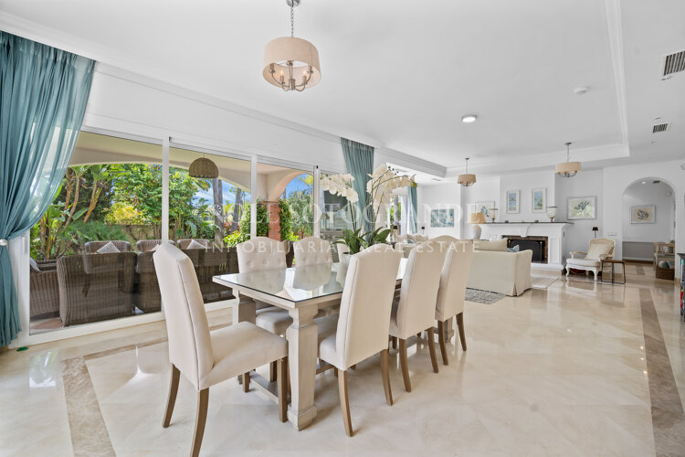 Villa en venta en La Reserva de la Quinta, Benahavis