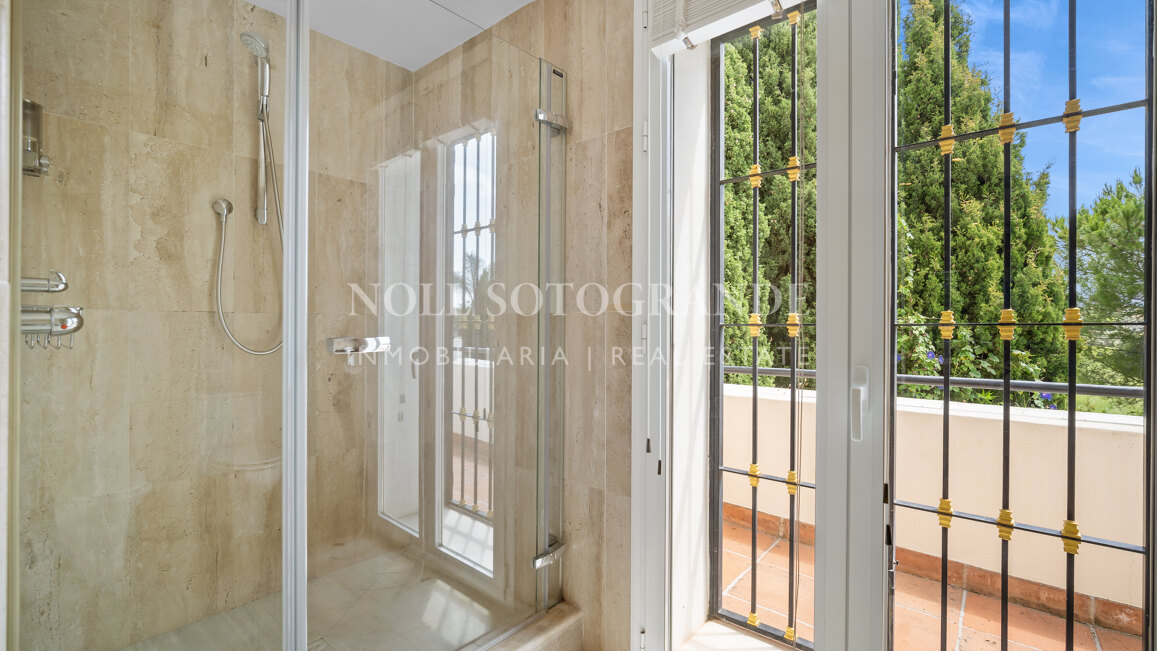 Villa zum Verkauf in La Reserva de la Quinta, Benahavis