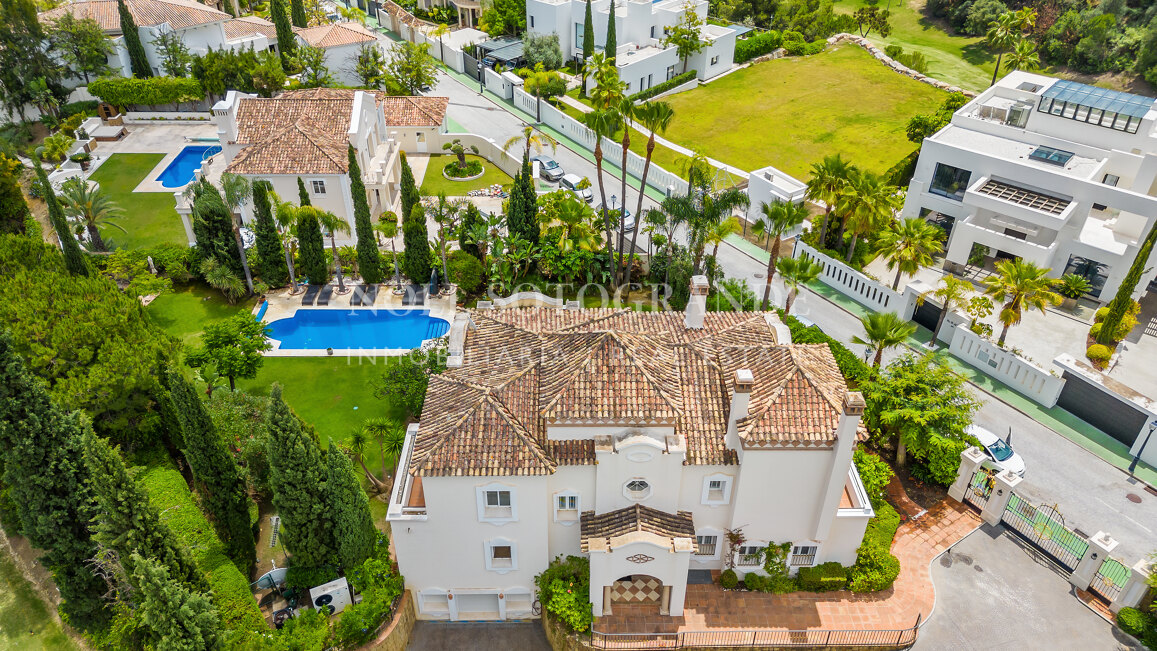 Villa zum Verkauf in La Reserva de la Quinta, Benahavis